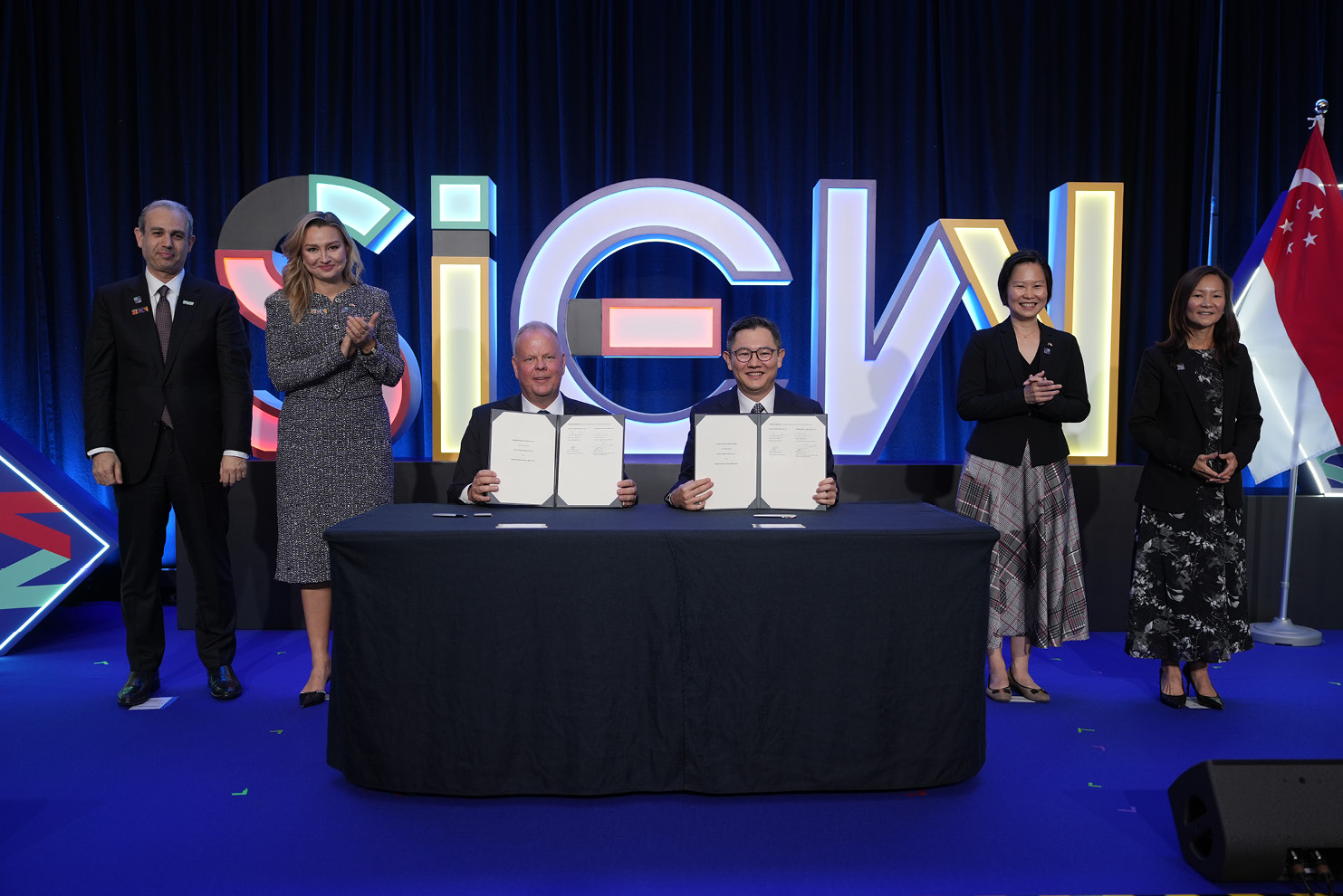 MoU on green ammonia signed.