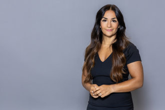 Portrait of Minister for Culture Parisa Liljestrand.